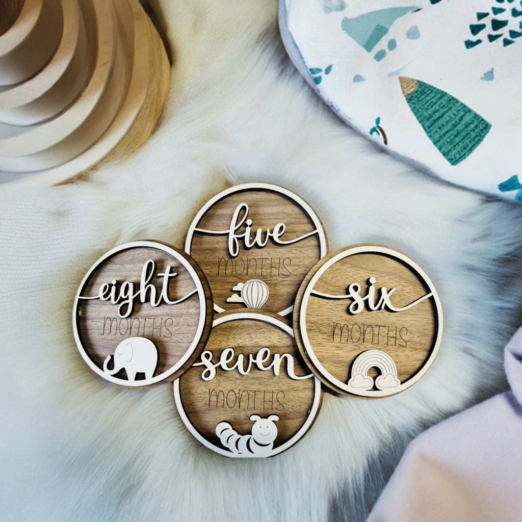 BABY MILESTONE WOODEN DISCS GIRL BOY NEWBORN KEEPSAKE